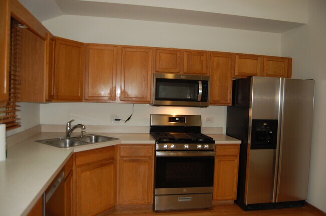 Foto del edificio - 3S572 Haylett Ave