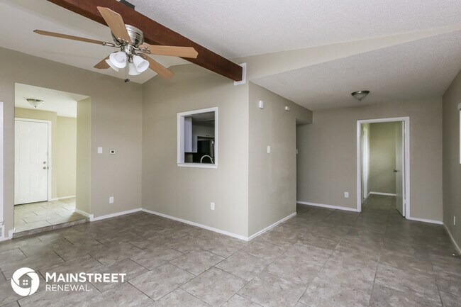 Foto del edificio - 221 Highridge Dr
