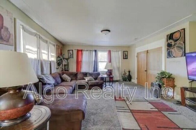 Foto del edificio - 2646 Dupont Ave N