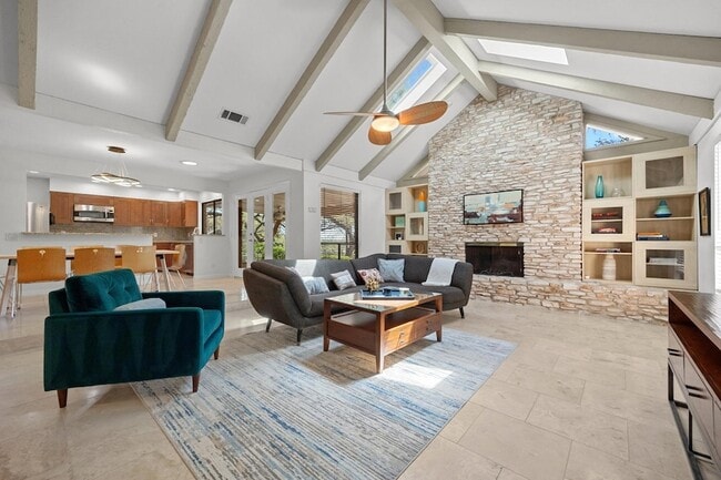 Building Photo - 11532 Spicewood Pkwy