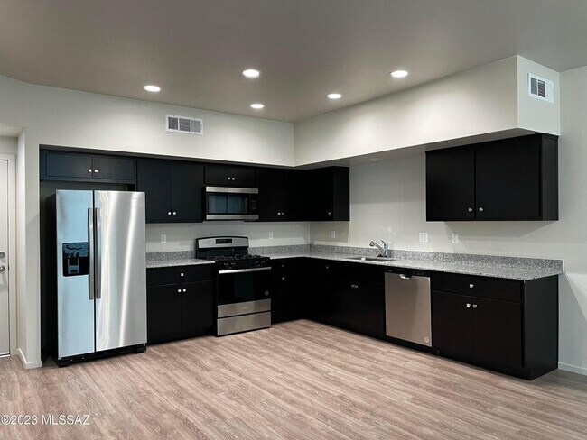 Building Photo - 1868 S Poetry Ln