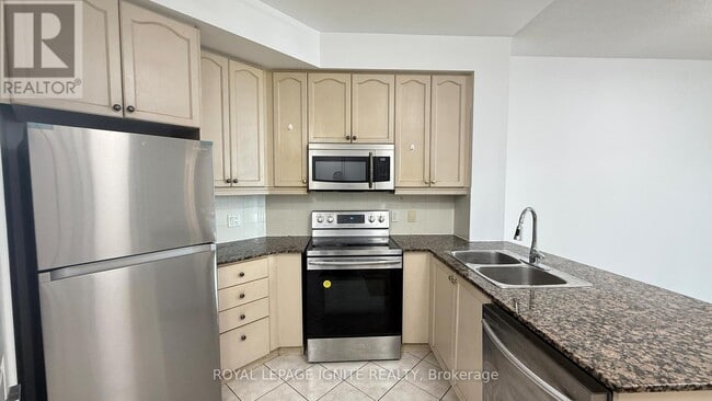 Building Photo - 90 Absolute Ave