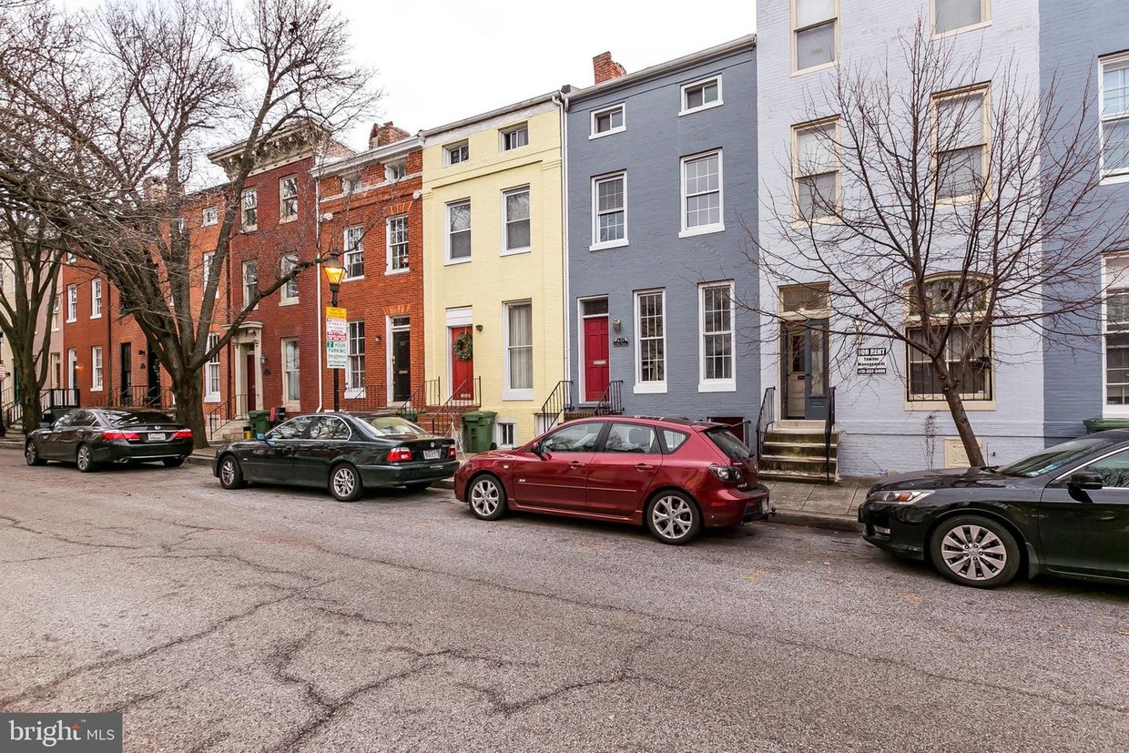 Primary Photo - 635 S Paca St