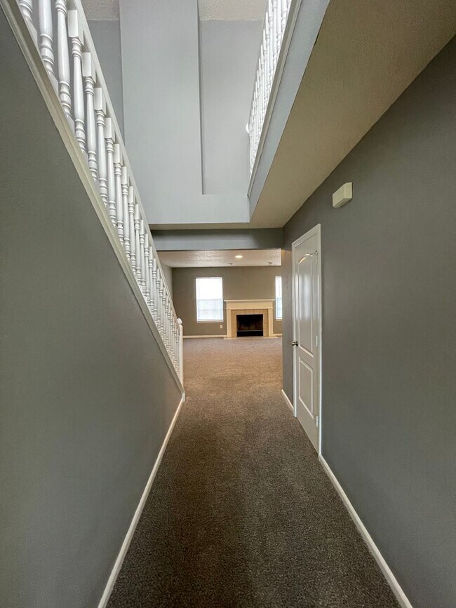 Foto del edificio - Avon - 3 bedroom home