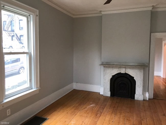 Building Photo - 41 Highland Park Ave