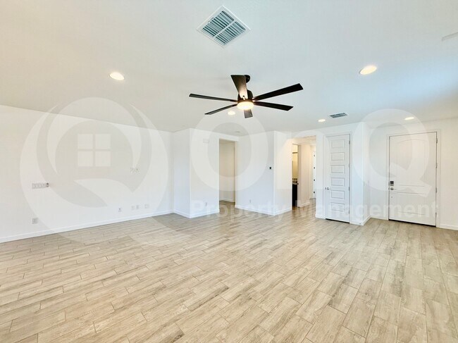 Building Photo - 4226 S 94th Ave