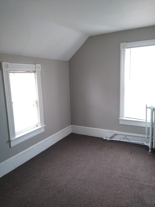 606 9th Ave E, Menomonie, WI 54751 Townhome Rentals in Menomonie WI