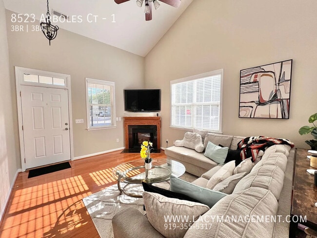 Building Photo - 8523 Arboles Ct
