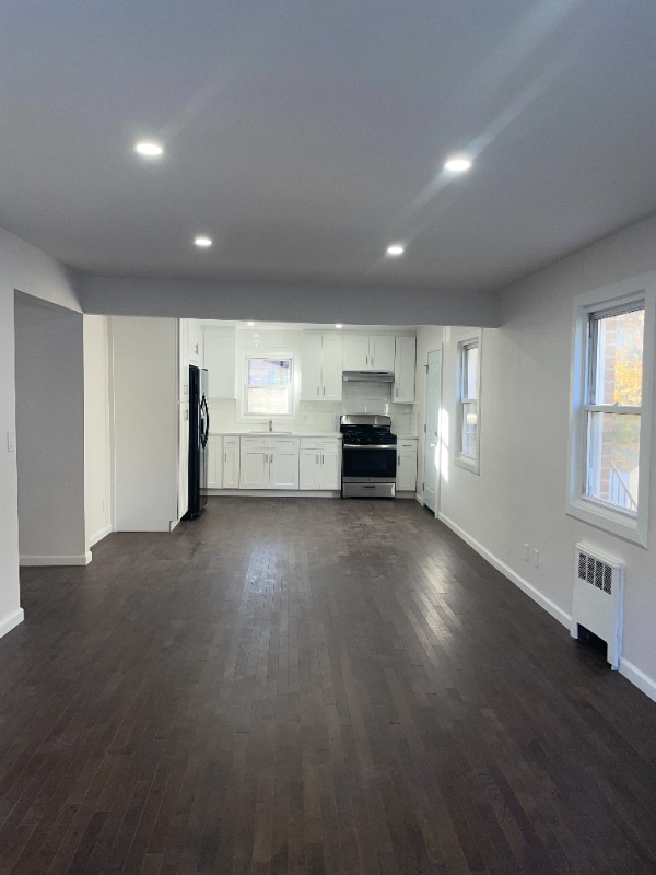 235 Tibbetts Rd Unit 1, Yonkers, NY 10705 Room for Rent in Yonkers