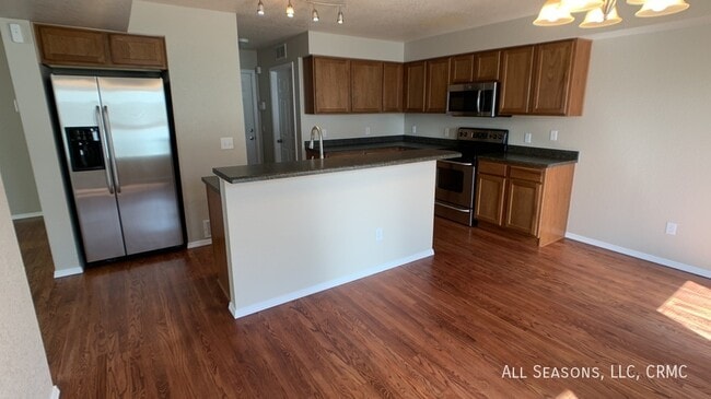 Foto del edificio - 7884 Fedora Ln