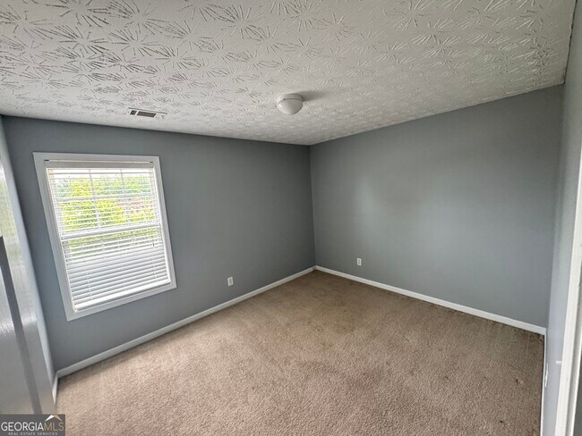 Building Photo - 104 Jameston Dr