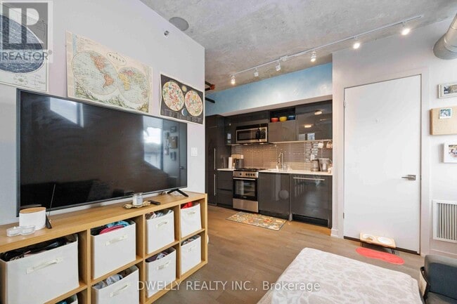 Building Photo - 109 Wolseley St