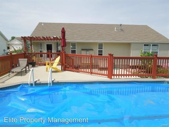Building Photo - 1257 Pinnacle Pointe Dr