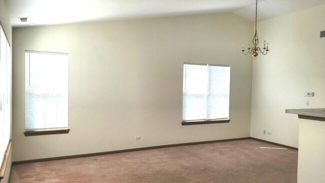 Building Photo - 2957 Falling Waters Dr