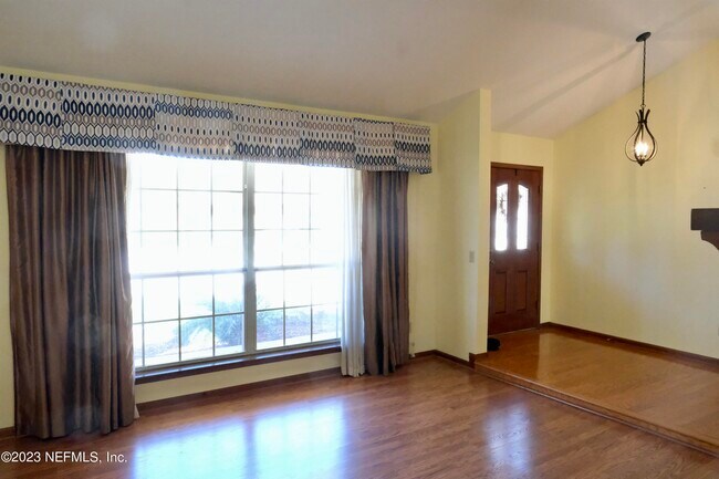 Foto del edificio - 14282 Hawksmore Ln