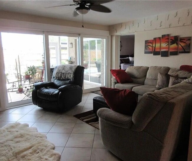 Building Photo - 1279 Grenada Ave