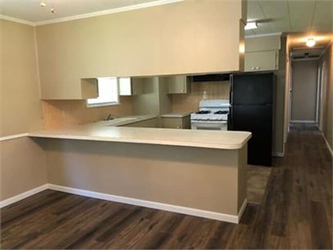 Building Photo - 3-bedroom, 2-bathroom home in Houma