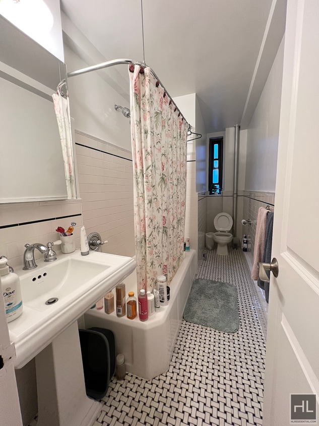 Foto del edificio - EAST 56 STREET