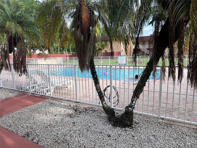 Building Photo - 9970 SW 88th St