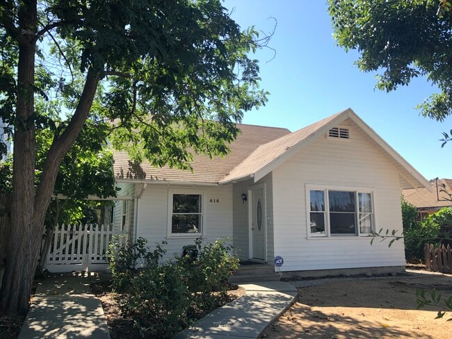 Front of the Bungalow - 616 N Wilson Ave