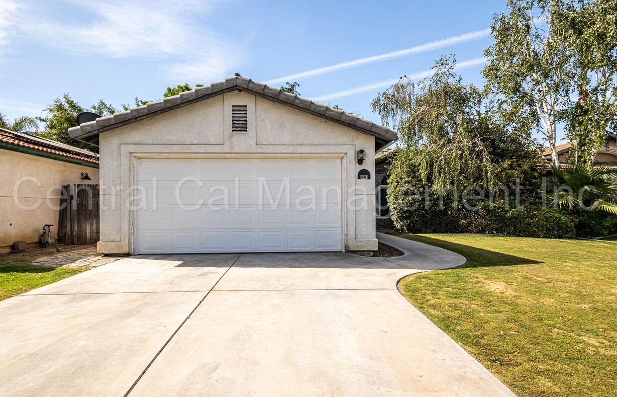 Primary Photo - 3 Bedroom/2 Bath Home Located in the North...