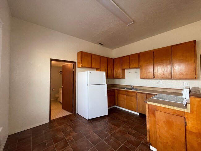 Building Photo - Pet-friendly, Views of Fortuna and Eel Riv...