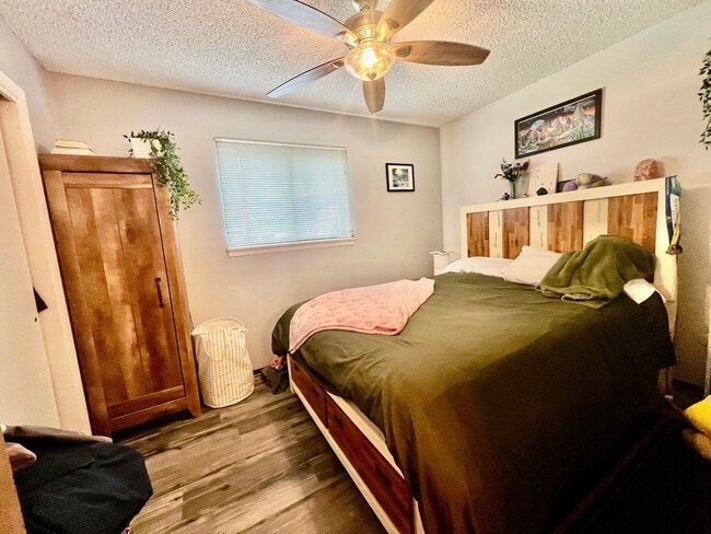Building Photo - Beautifully updated condo in Winter Park