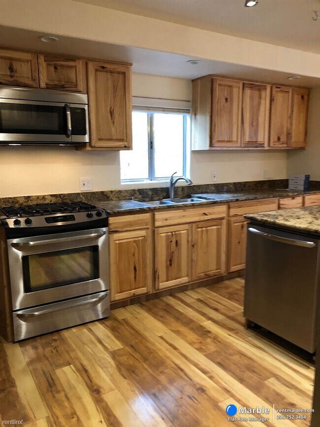 Foto del edificio - 3 br, 2 bath House - 313 Main Street