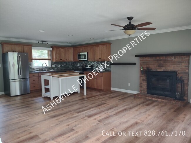 Building Photo - $500 MOVE-IN BONUS!