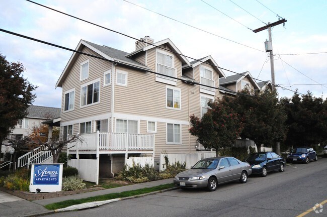 Building Photo - 3056 60th Ave SW