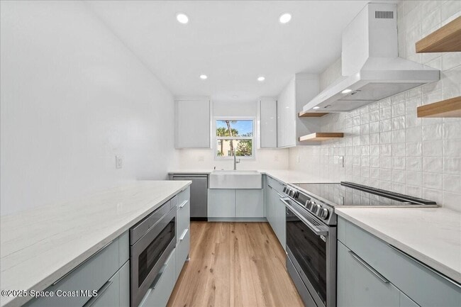 Building Photo - 201 Fifth Ave