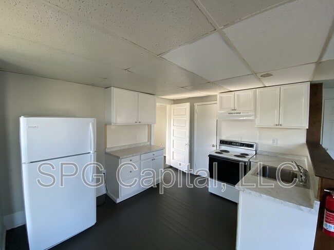 Foto del edificio - 62 W North St