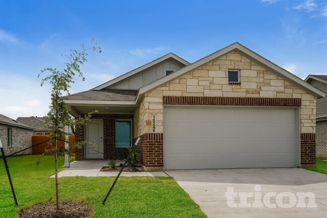 Building Photo - 15245 Rangeland Rd