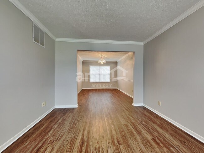 Building Photo - 150 Wood Creek Ct