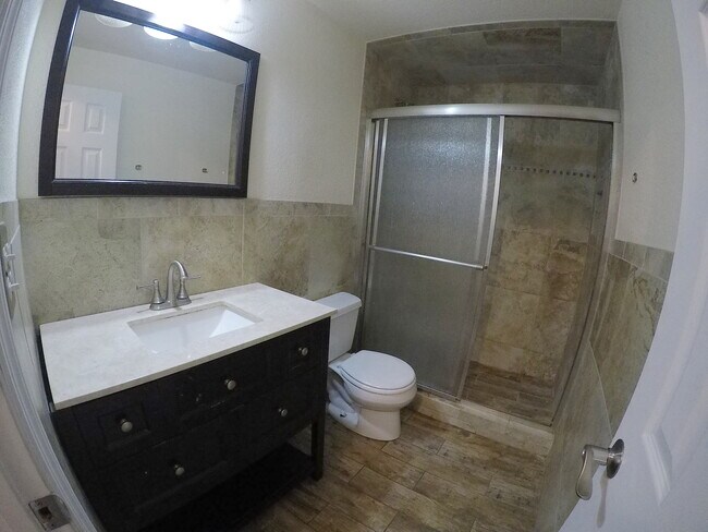 Foto del edificio - 3487 Van Nuys Loop