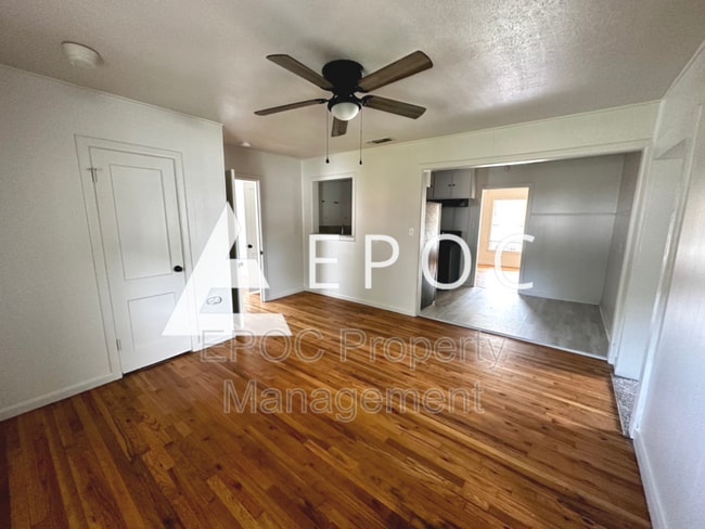 Building Photo - 4313 McCutchen Ave
