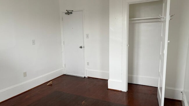 Building Photo - 14 S Raleigh Ave