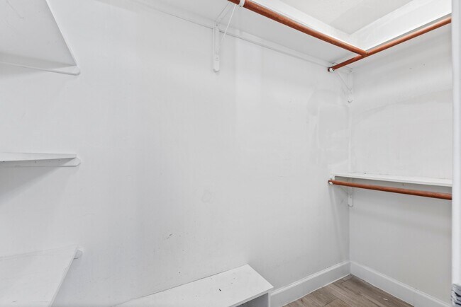 Foto del edificio - 3010 Westerland Dr