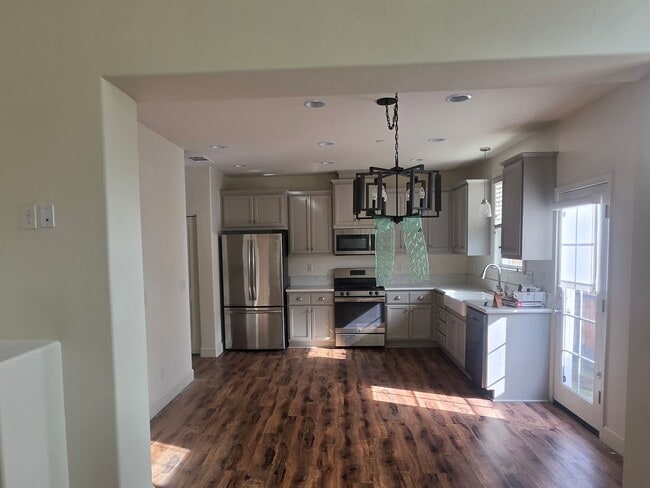 Building Photo - 1256 Lavande Dr