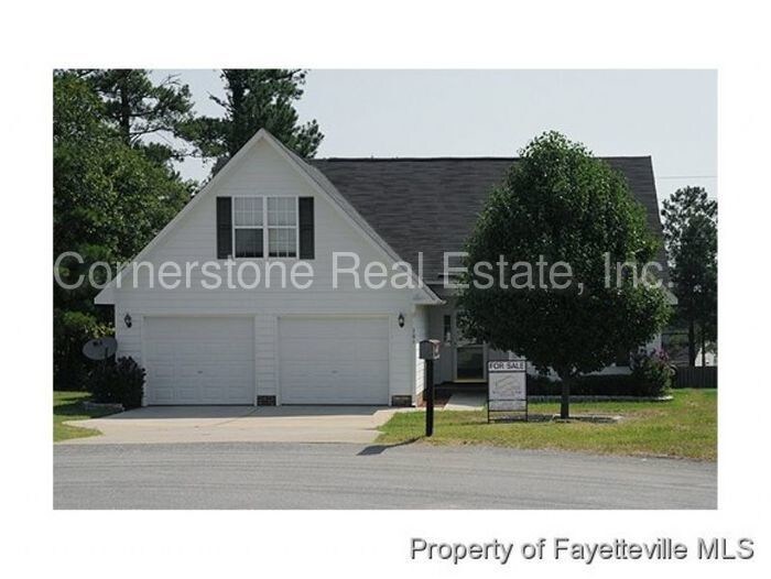 Foto principal - 101 Digby Ct