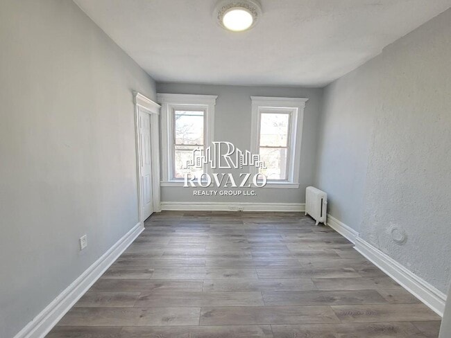 Building Photo - 16 Duryea St