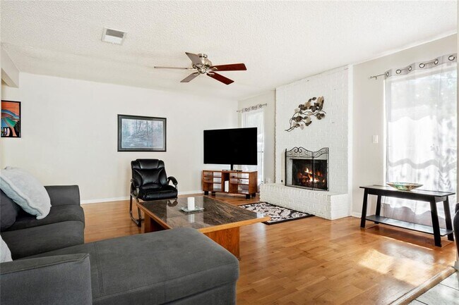 Foto del edificio - 3222 Tamarron Blvd