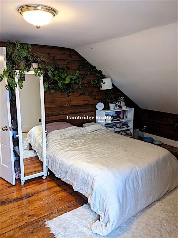 Building Photo - 46 Atherton St