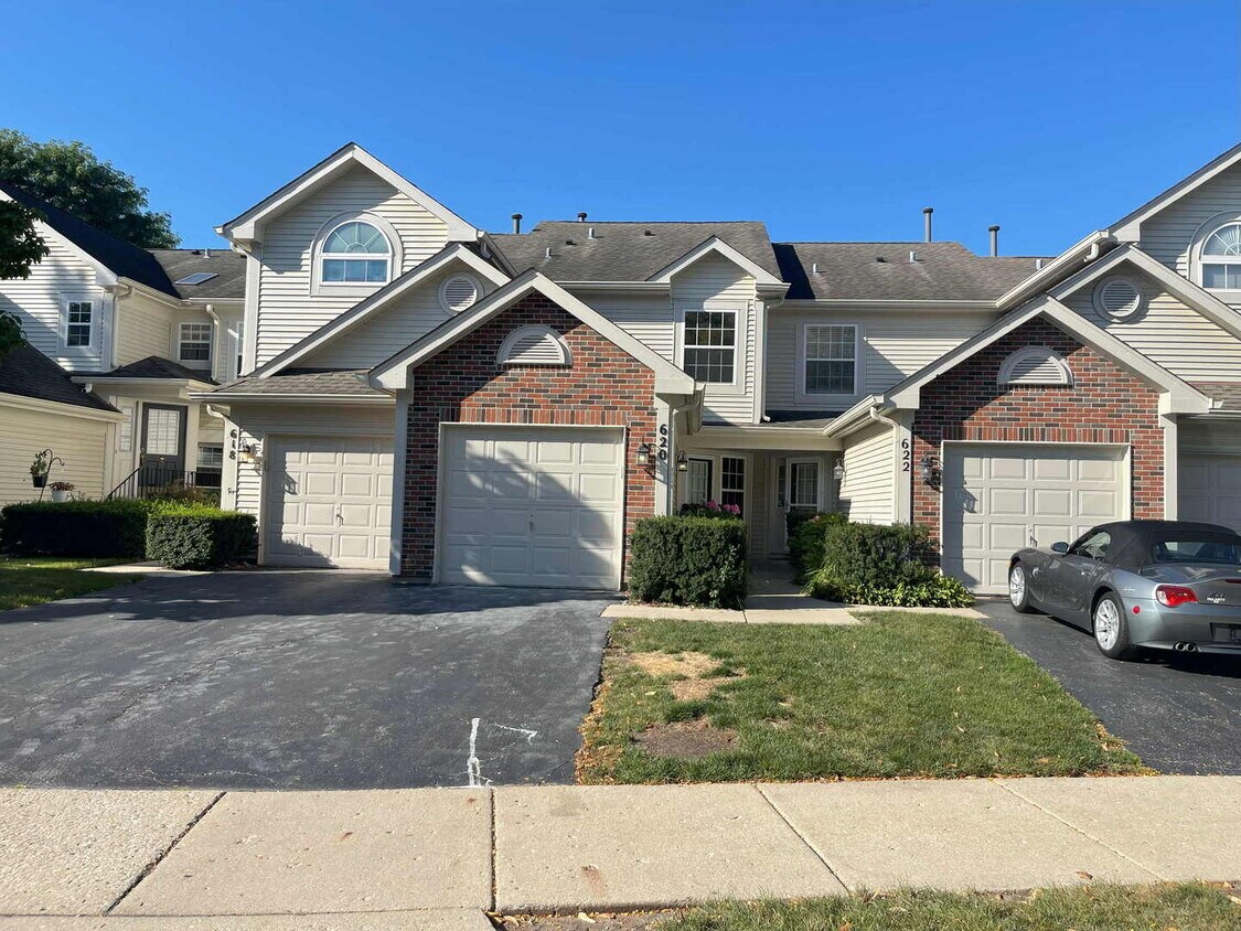 Primary Photo - 620 Cobblestone Ct