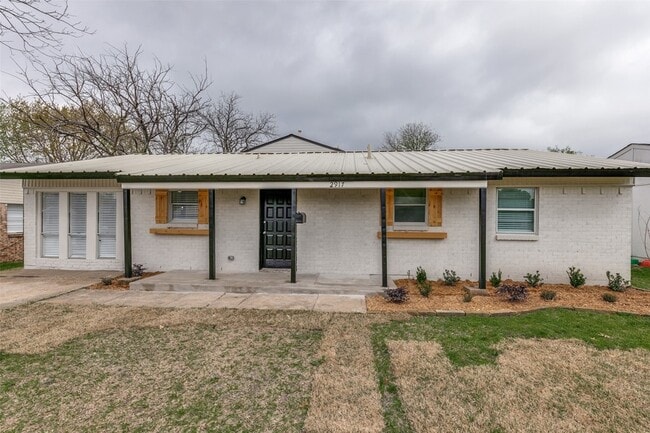 Photo - 2917 Dale Dr House