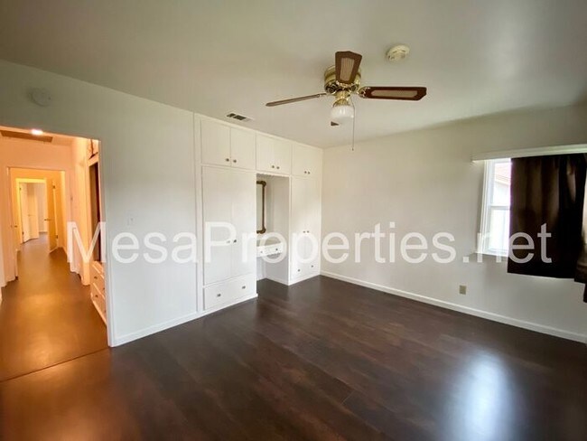 Foto del edificio - 464 W Columbia Ave