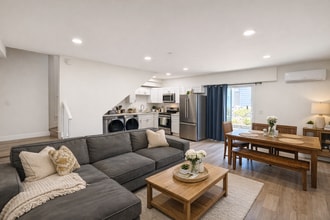 Building Photo - 5418-5420 Baja Dr