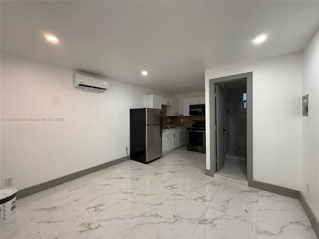 Foto del edificio - 1700 SW 10th St
