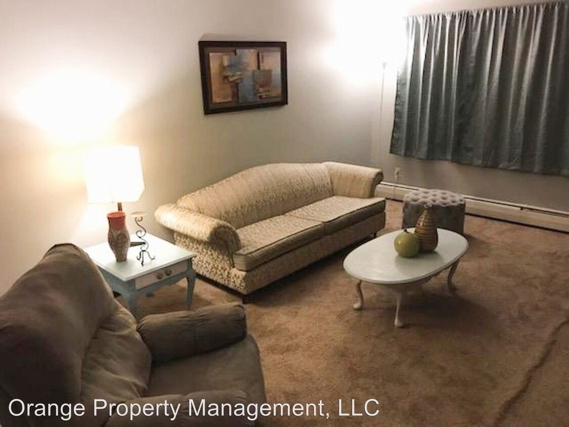 Primary Photo - 1236 Edgewood Dr