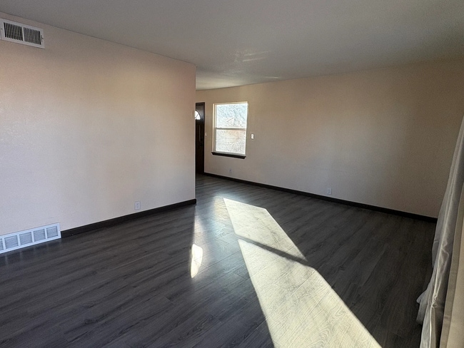 Foto del edificio - 1211 Florence Ave